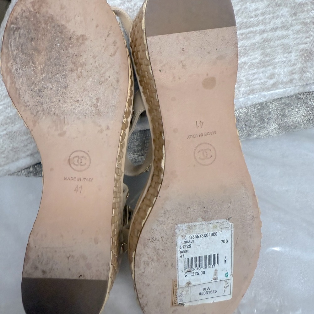 Chanel lamb skin gold chain CC Platform sandals - Picture 8 of 8